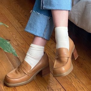 90’s vintage brown leather loafers size 9.5